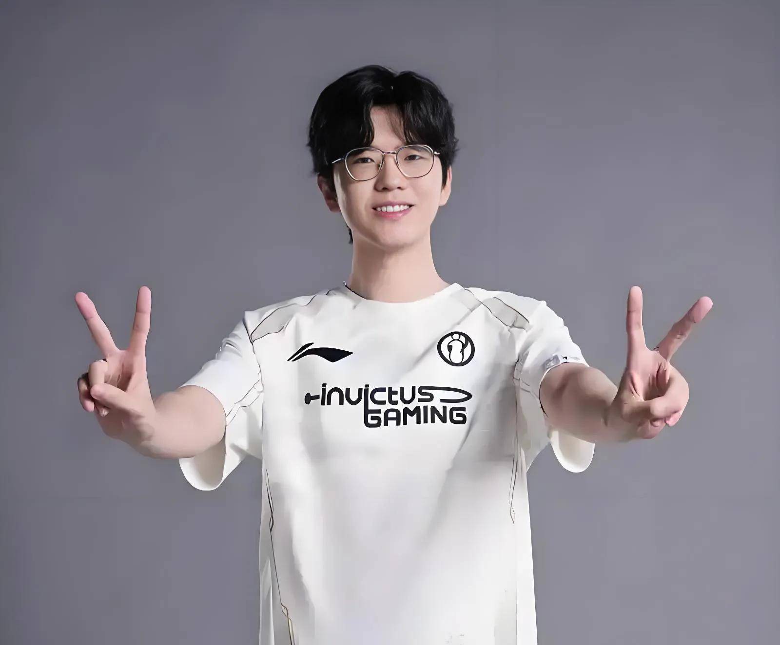 开云体育APP下载-FPX鏖战G2，Elk完成史诗逆转宿敌对决全球总决赛，成为赛场最大亮点