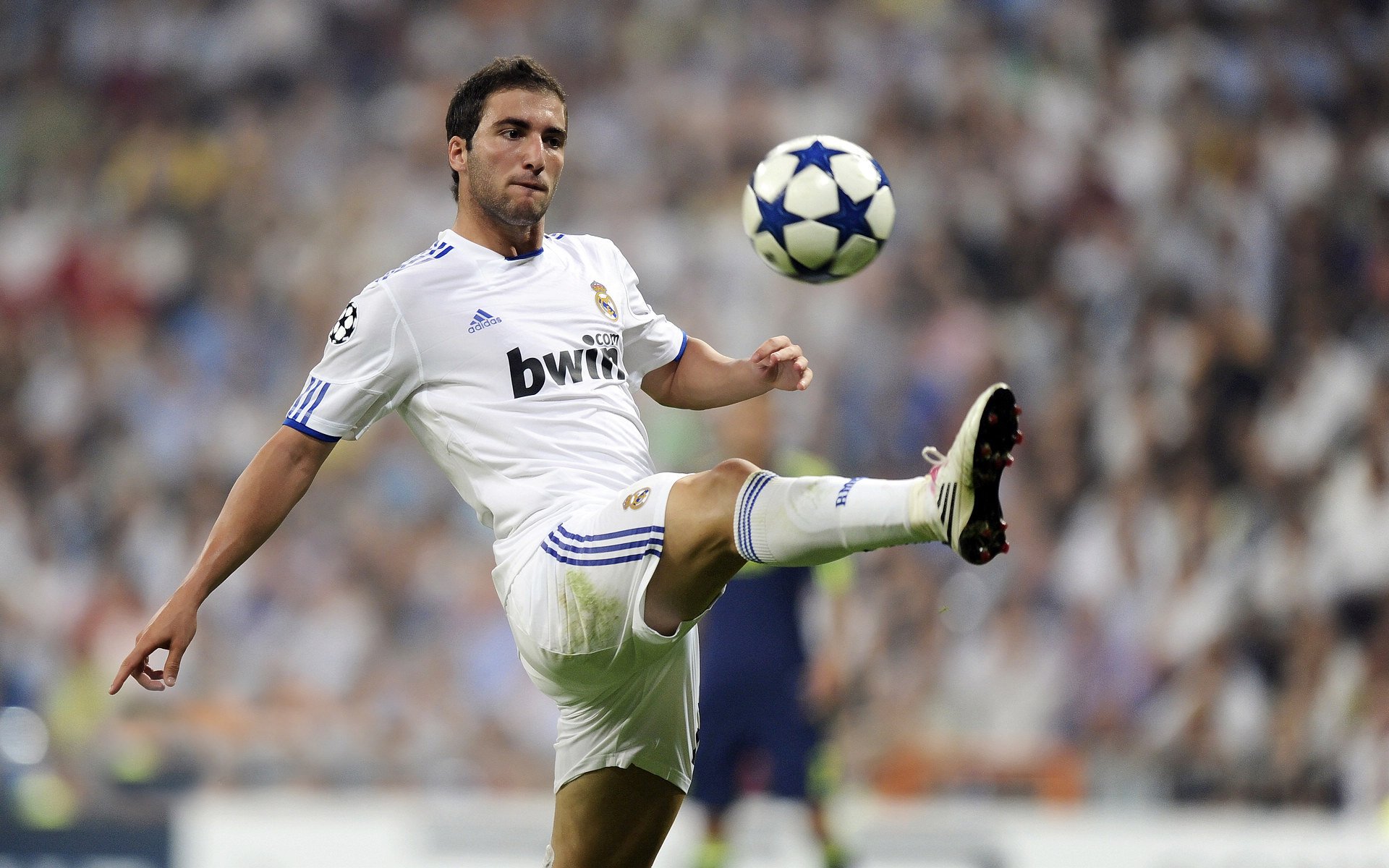 绝境重生！西班牙补时逆转土耳其，迪巴拉孤胆英雄惊艳四座