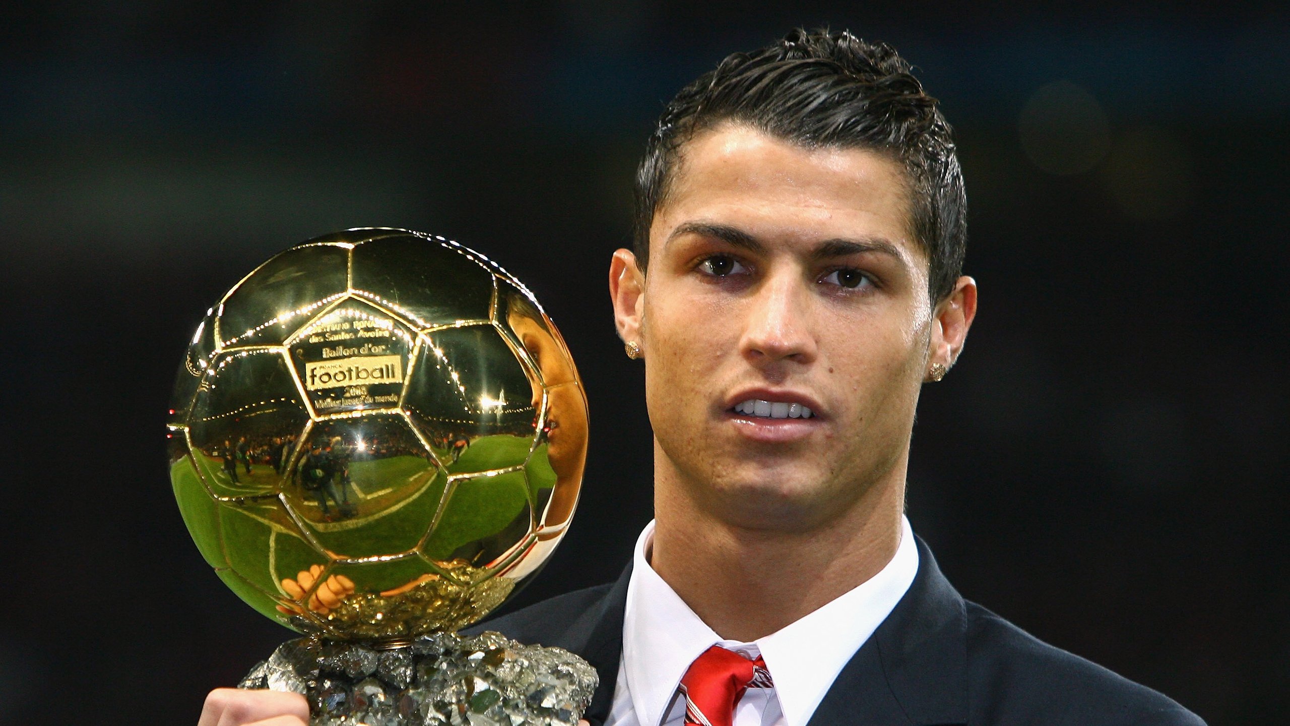 绝境求生VS资本神话，佩德里关键进球定乾坤，尼日利亚粉碎罗马背后的足球哲学