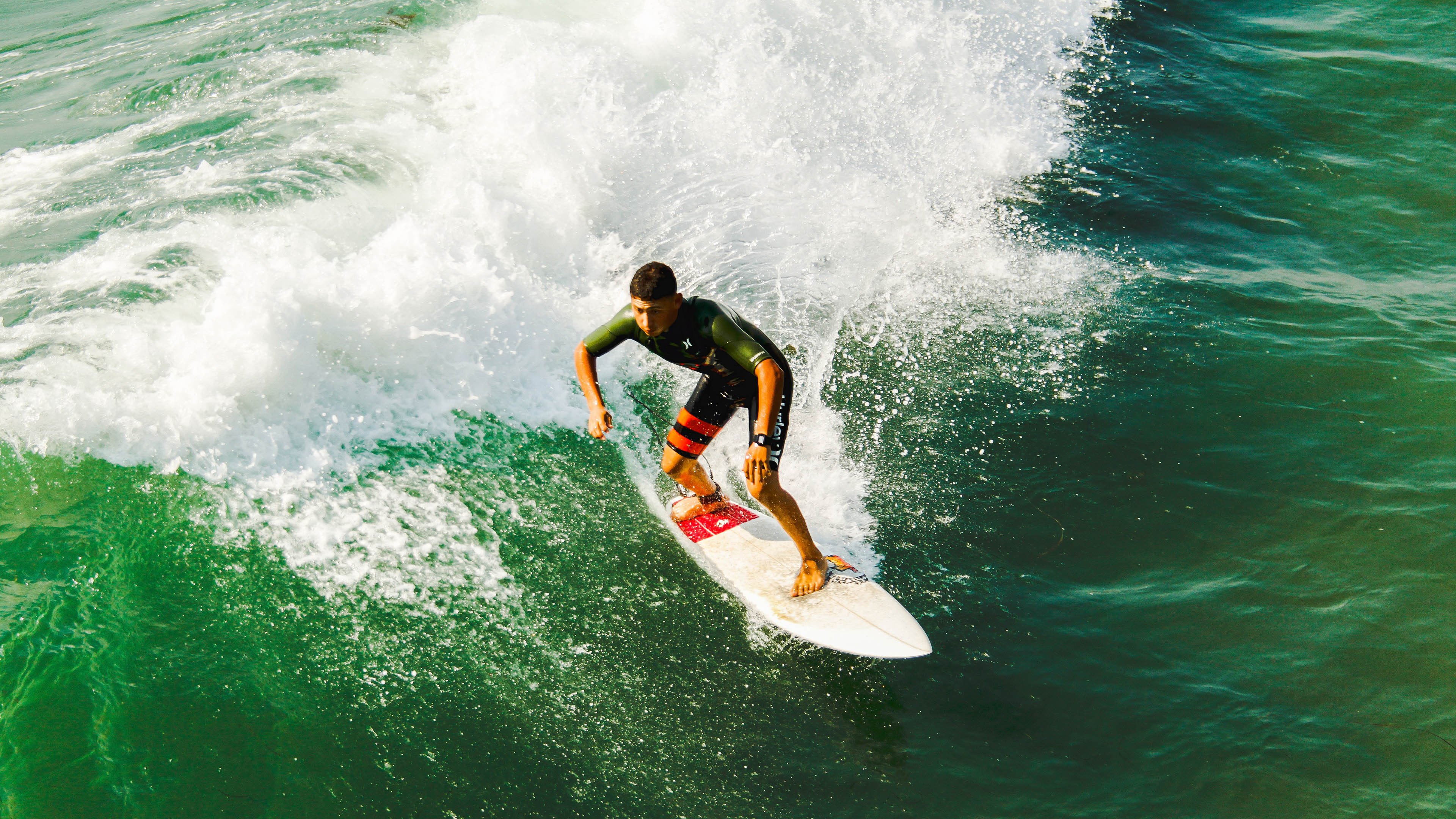 不列颠雄狮的咆哮！凯恩戴帽终结北非悬念，葡萄牙昂首迈进新篇章